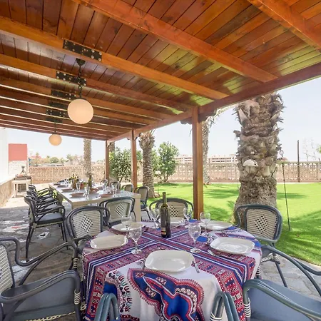 Willa Amazing Canarian To Rent *